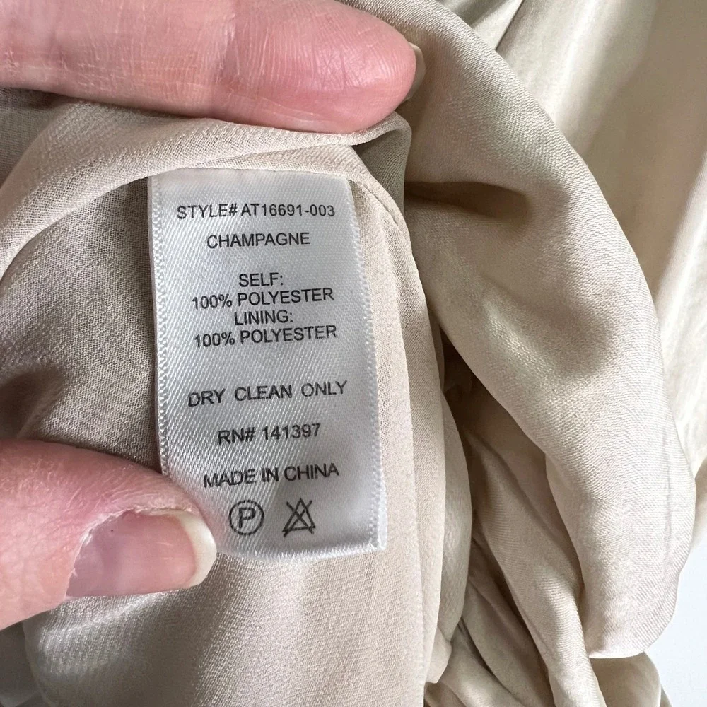 ASTR The Label Champagne Satin V-Neck Bubble Hem Puff Sleeve Blouse Large dressy